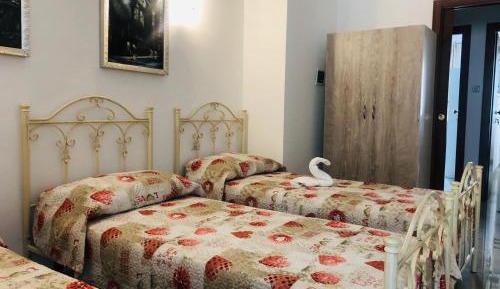Triple Room with Private Bathroom