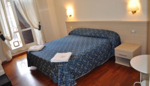 Double Room with Private External Bathroom