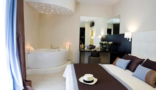 Double Room with Spa Bath
