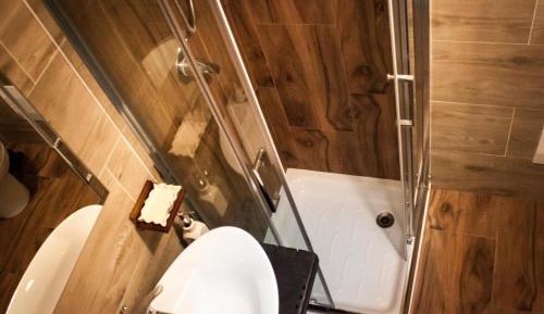 Quadruple Room with Private Bathroom