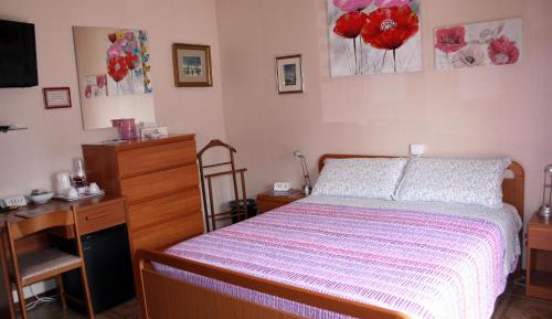 Triple Room with Private External Bathroom