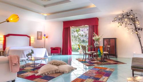 Large Suite with Terrace and Sea View