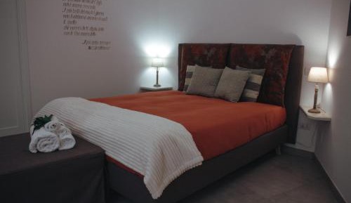 Deluxe Double Room (2 Adults + 1 Child)