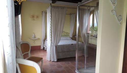 Junior Suite with Garden View