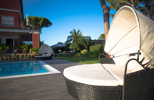 Zona XXV Vallerano Hotel | Relais Villa Italia