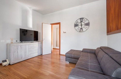 Savena Apartment | Tagliacozzi Suite