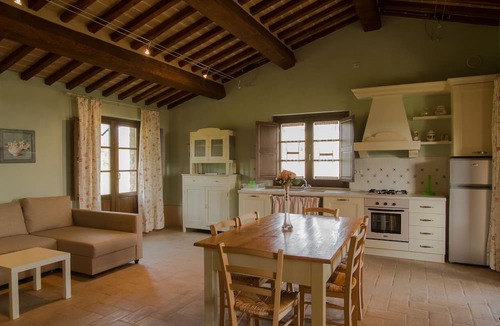 Montepulciano Ski Chalet | AGRITURISMO NOBILE CHALET IL FIENILE