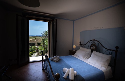 Nubia Bed & Breakfast | Vista Egadi B&B