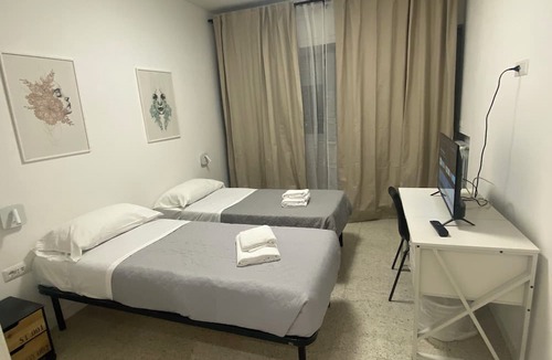 Zona XXIV Fonte Ostiense Apartment | Spazioso Appartamento Lauretino