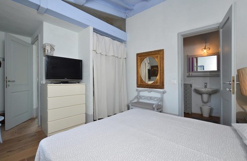 Scansano Villa | Villa Borgiano - Three Bedroom Villa, Sleeps 6