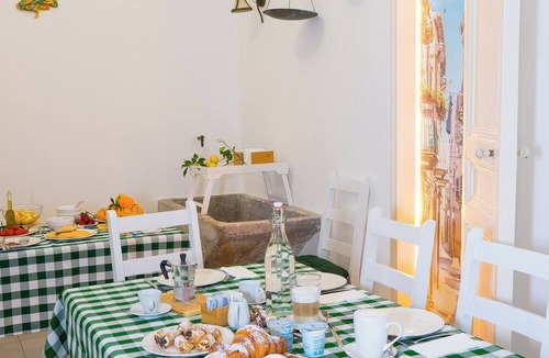 Vittoria House | Le2Stanze