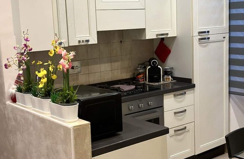 Tuscolano Apartment | La Luna and La Gatta, strategic location, well served by public transportation