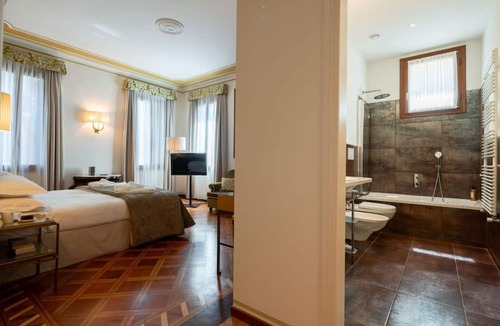 Cannaregio Apartment | Large 6 bedrooms apartment