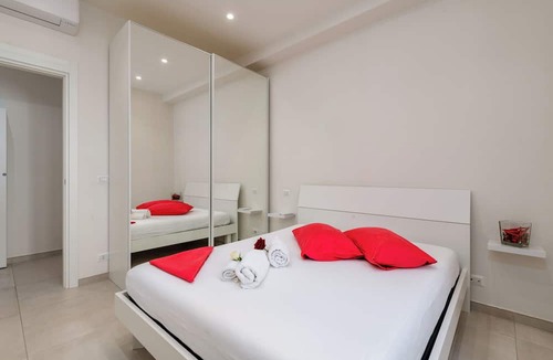 San Giovanni Apartment | Bright and welcoming two bedrooms apartment a stone's throw from the Colosseum