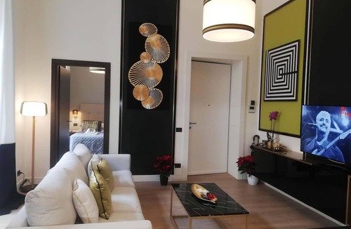 Naples City Centre Apartment | New Superior Gold Apartment - NAPOLI MARIANA LUXURY