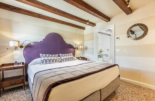 Dorsoduro Apartment | L'Opera Divina