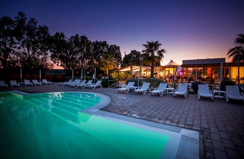 Marina di Cecina RV Rental | New Camping Le Tamerici