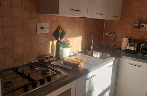 Isola Sacra Apartment | Cozy accommodations just 10 minutes from FCO Fiumicino Airport