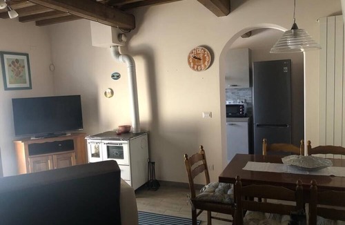 Badiola Apartment | Casale del Trebbio: Relax in the Umbrian Hills, Just 10 Minutes from Perugia