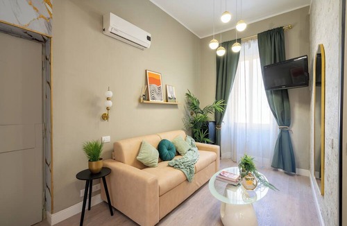 Campitelli Apartment | Luxury Stay in the Heart of Rome, Walking Distance from the Colosseum