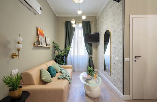 Campitelli Apartment | Luxury Stay in the Heart of Rome, Walking Distance from the Colosseum