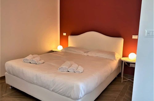 San Donato-San Vitale Apartment | Palazzo Pedretti 204, Bright And New Studio Apt By Halldis