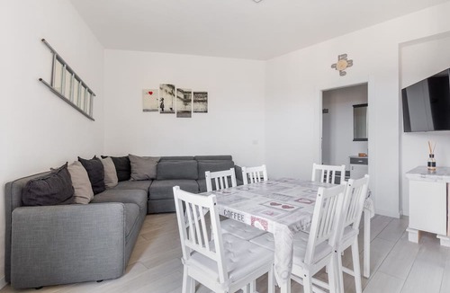 Fossolo Apartment | Charming Mazzini Apartment by Wonderful Italy