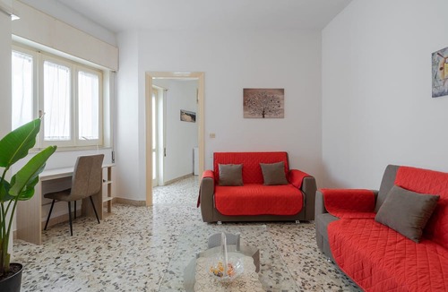 Santa Lucia Apartment | Apartment "Casa Jerone" with Balcony and Wi-Fi