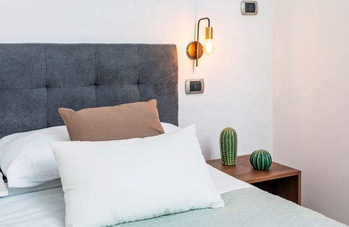 Acireale Apartment | Apartment 'Civico 1 - Acireale' with Balcony and Air Conditioning