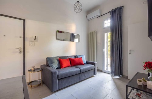 Cirenaica Apartment | "Bentivogli 66" Apartment