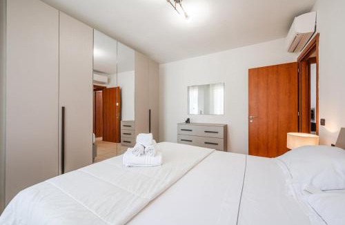 Formigine Apartment | Parking A-C & Wi-Fi - Piccola Corte near Ferrari