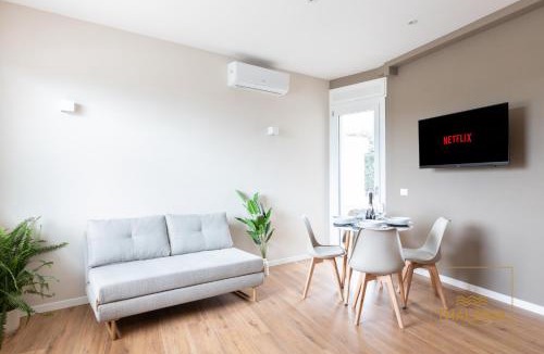 Quartiere XXXV Lido di Castel Fusano Apartment | Thalassa Apartment - Seaview, pvt terrace, luxury design, A-C