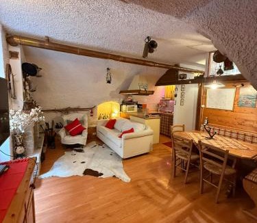 Lucoli Apartment | Rifugio del vicolo