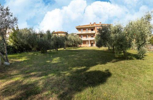 Tuoro sul Trasimeno Apartment | Home in Tuoro sul Trasimeno near Lago Trasimeno