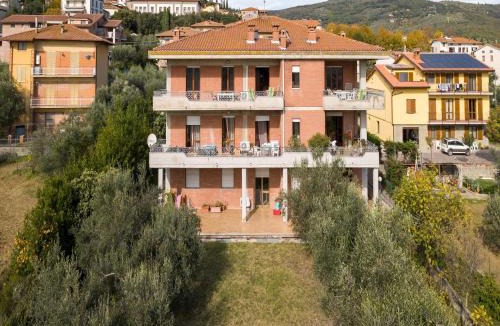 Tuoro sul Trasimeno Apartment | Home in Tuoro sul Trasimeno near Lago Trasimeno
