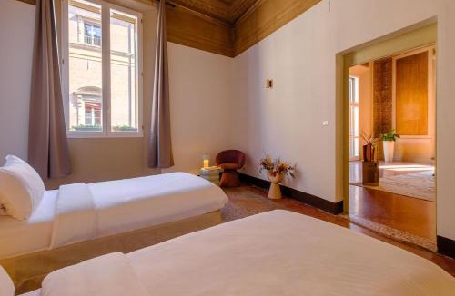 Historic Center Apartment | Luxury Historic Frescoed Noble Floor in Central Bologna