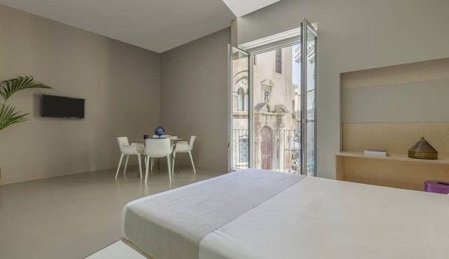 Fiveplace Design Suite & Apartments