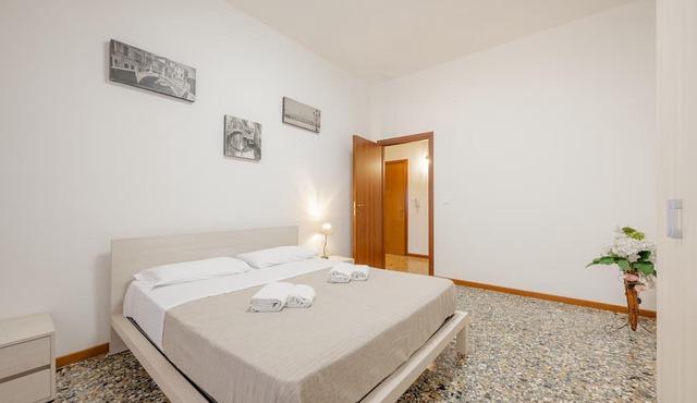 Tatiana Flat - 10 min to Venice