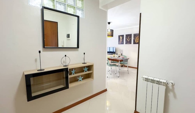 Hellen House by Ca-sa Check