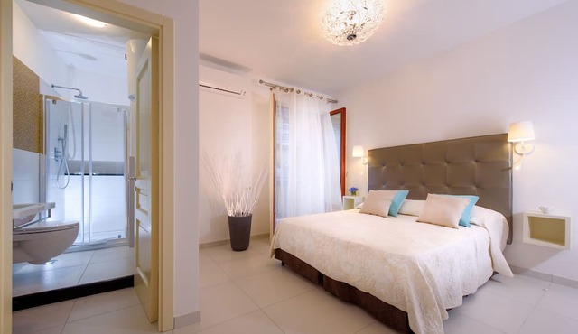 Stylish Apartment Close to beach - Al Corso 8 by AMALFIVACATION.IT