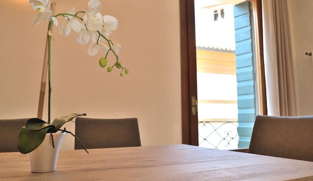 DARK PORCH DELUXE APARTMENT - HISTORIC CENTER