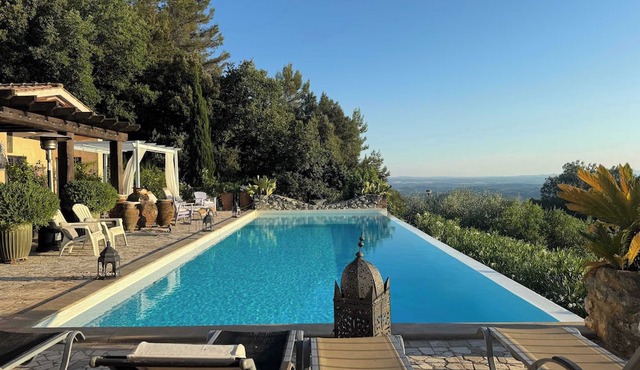 Villa Calvina - Charm-filled Villa with large pool in Calvi D'Umbria between Rome and Tuscany