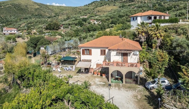 Villa Baronia - 4 km from the sea