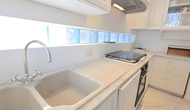 Loft 'Oltremare' Apartment with Private Terrace, Wi-Fi & Air Conditioning