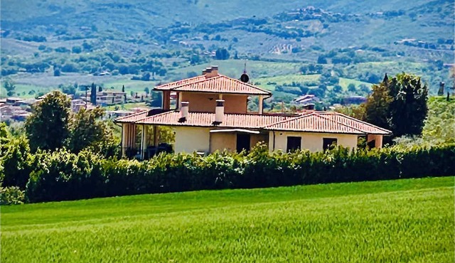 Private villa in Umbria with a swimming pool – Villa Rita – Sleeps: 20