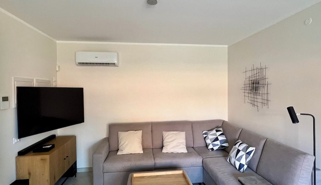 Novimo Comfort Apartment with elevator and secure private parking