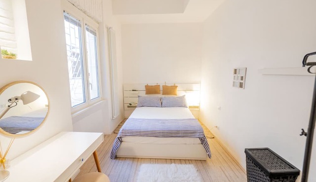 Charming Design Apartment in Vibrant Pigneto