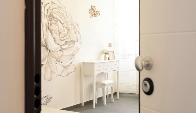Apartment 'La Chicca' with Wi-Fi and Air Conditioning