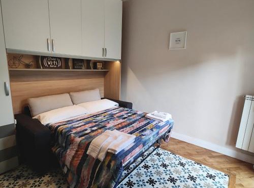 Luxury Apartment by Palazzo Senesi